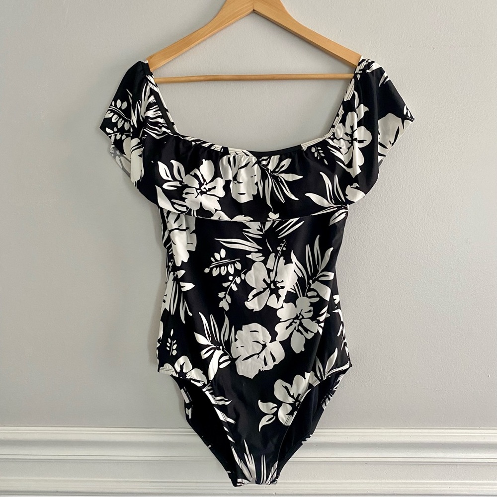 Women’s 10 Floral Jantzen One Piece Swimsuit